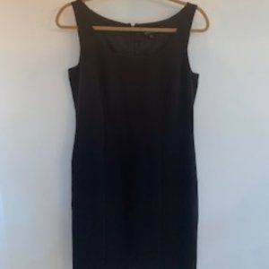 Tahari Arthur S. Levine Black Sleeveless Shift Dress Size 8
